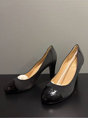 CHANEL Fabric Pumps with Black Patent Cap Toe